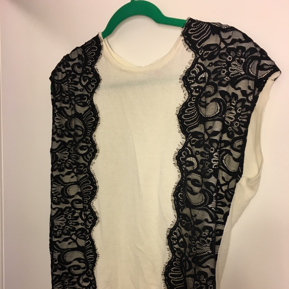 Vince Camuto black and white lace top, XL